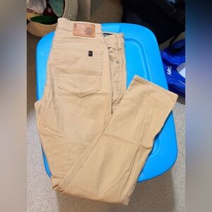 Men’s chinos